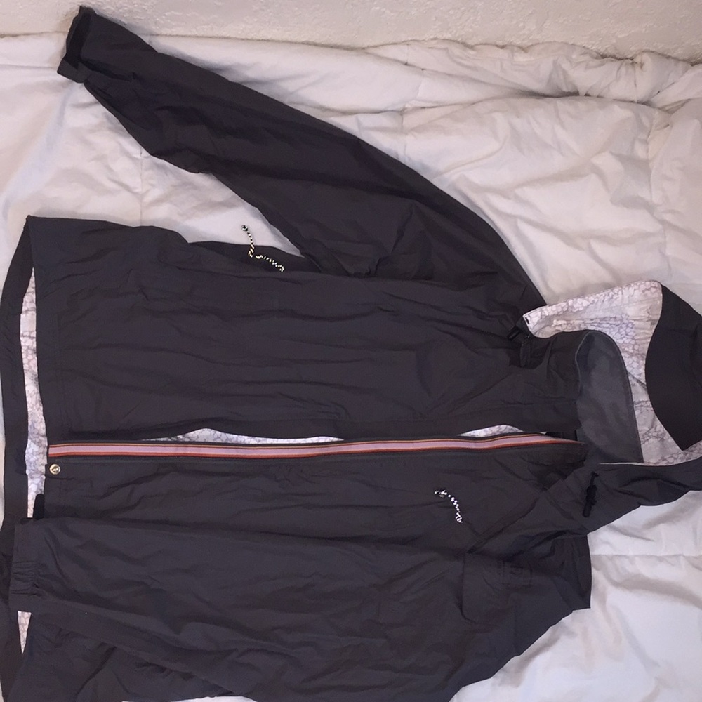 XL Women’s REI Rain Jacket
